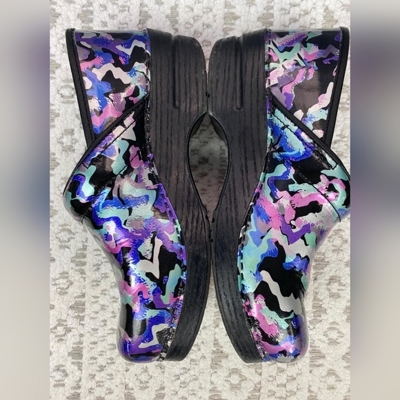 Dansko Women's Professional Mermaid Patent Clog Size 40 - Picture 4 of 9